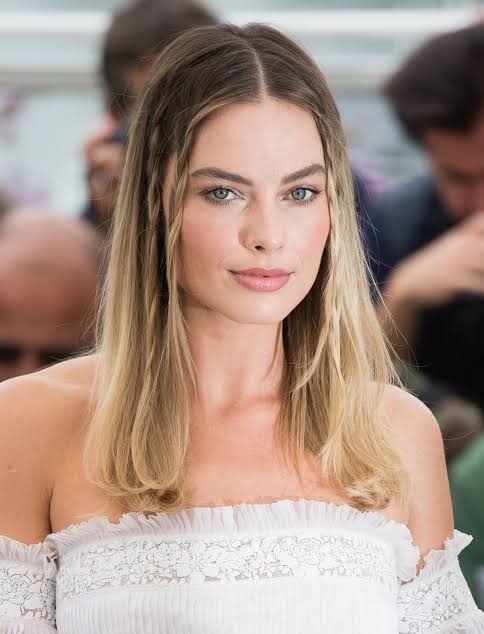 Margot Robbie – Zyvera feature